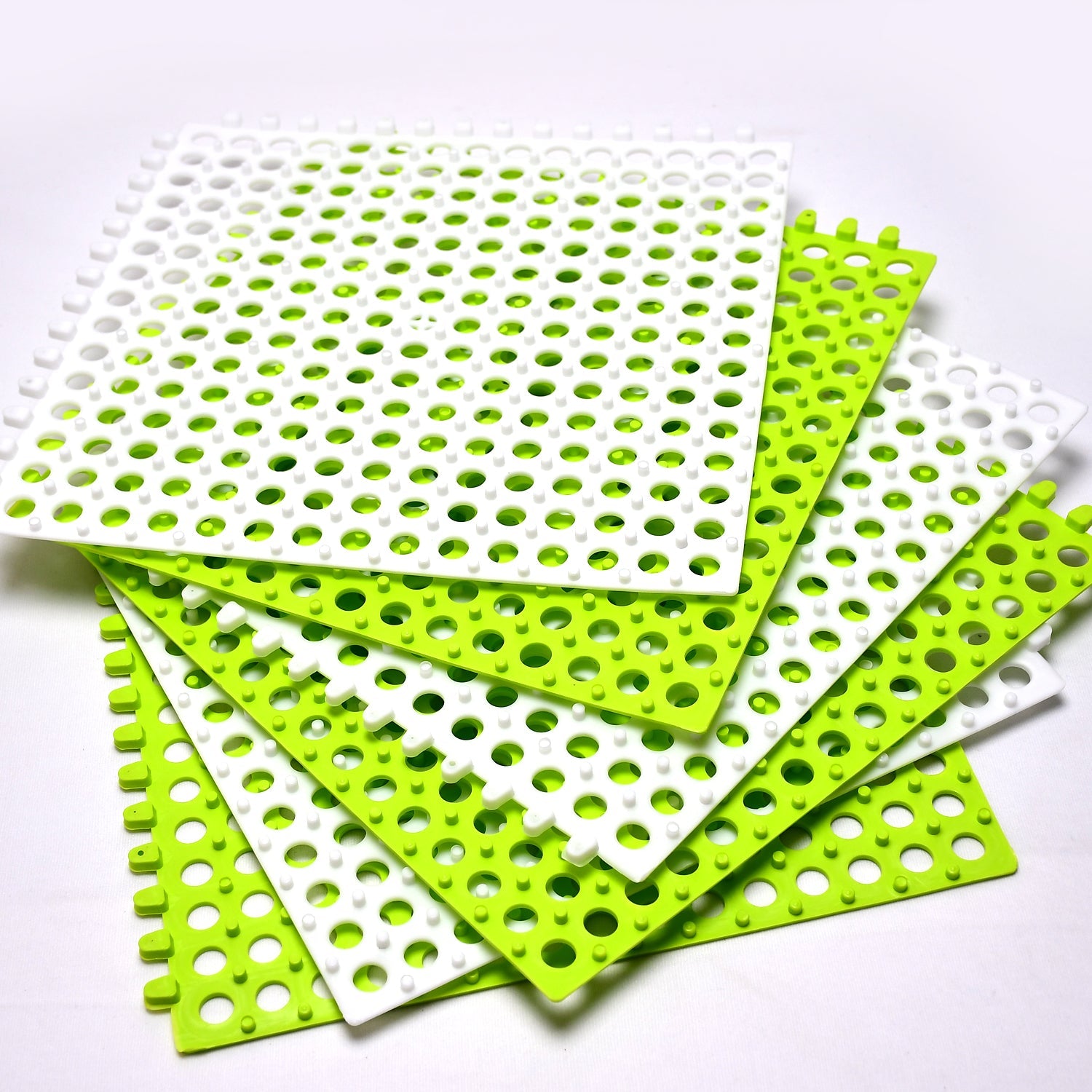 4010 Bath Anti Slip Mat Used while bathing and toilet purposes to avoid slippery floor surfaces. (Pack Of 6) DeoDap 4010 Bath Anti Slip Mat Used while bathing and toilet purposes to avoid slippery floor surfaces. (Pack Of 6) DeoDap